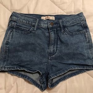 Hollister Jean shorts